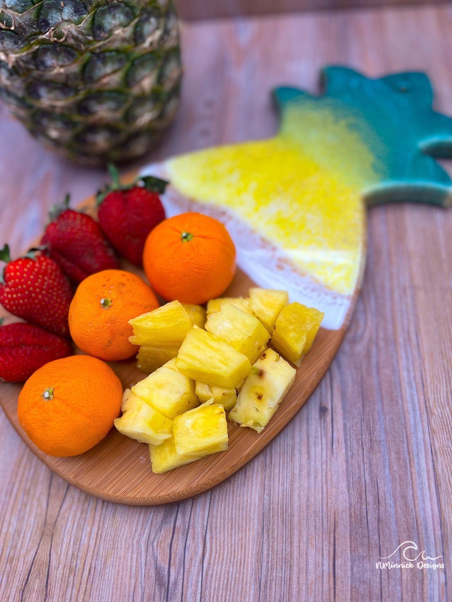 Pineapple Serving Board with Traditional Green and Yellow Pineapple Colors, Pineapple Decor, Pineapple Gifts, Tropical Decor