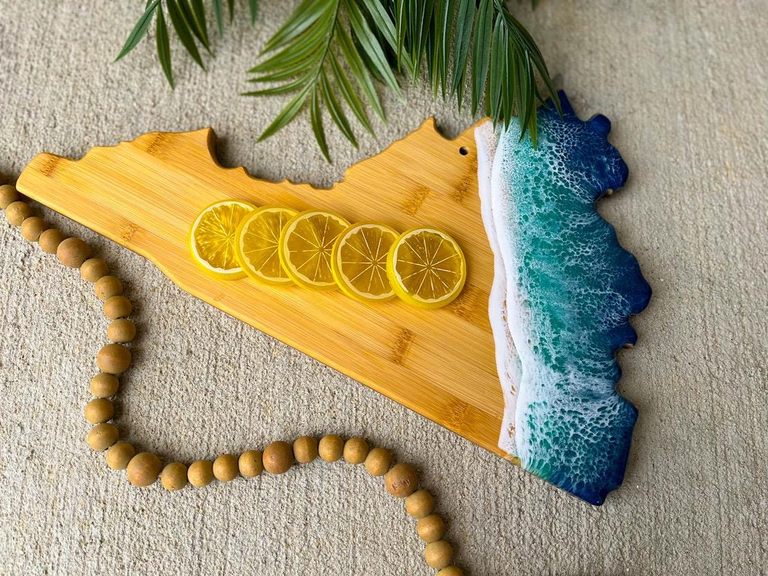 Virginia Beach Resin Bamboo Serving Board, Summer Charcuterie Board, Ocean Resin Art, Beach Gifts, Housewarming Gift