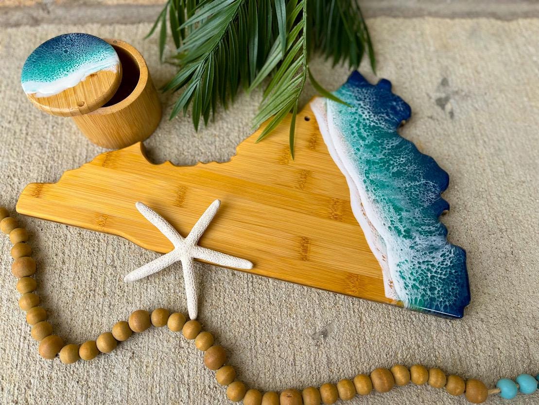 Virginia Beach Resin Bamboo Serving Board, Summer Charcuterie Board, Ocean Resin Art, Beach Gifts, Housewarming Gift