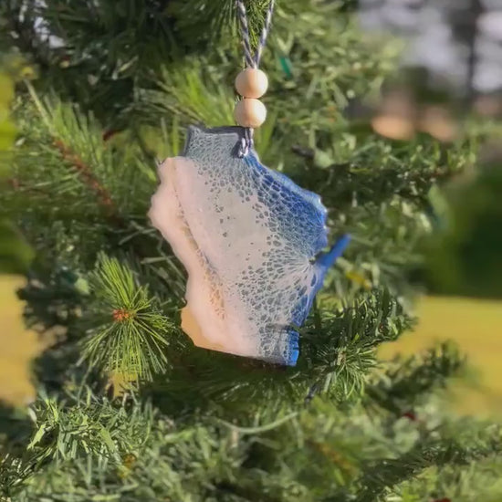 Wisconsin Lake Ornament, Wood and Resin, Handmade Gift, Lake Decor, Housewarming Gift, Christmas Ornament, Resin Art